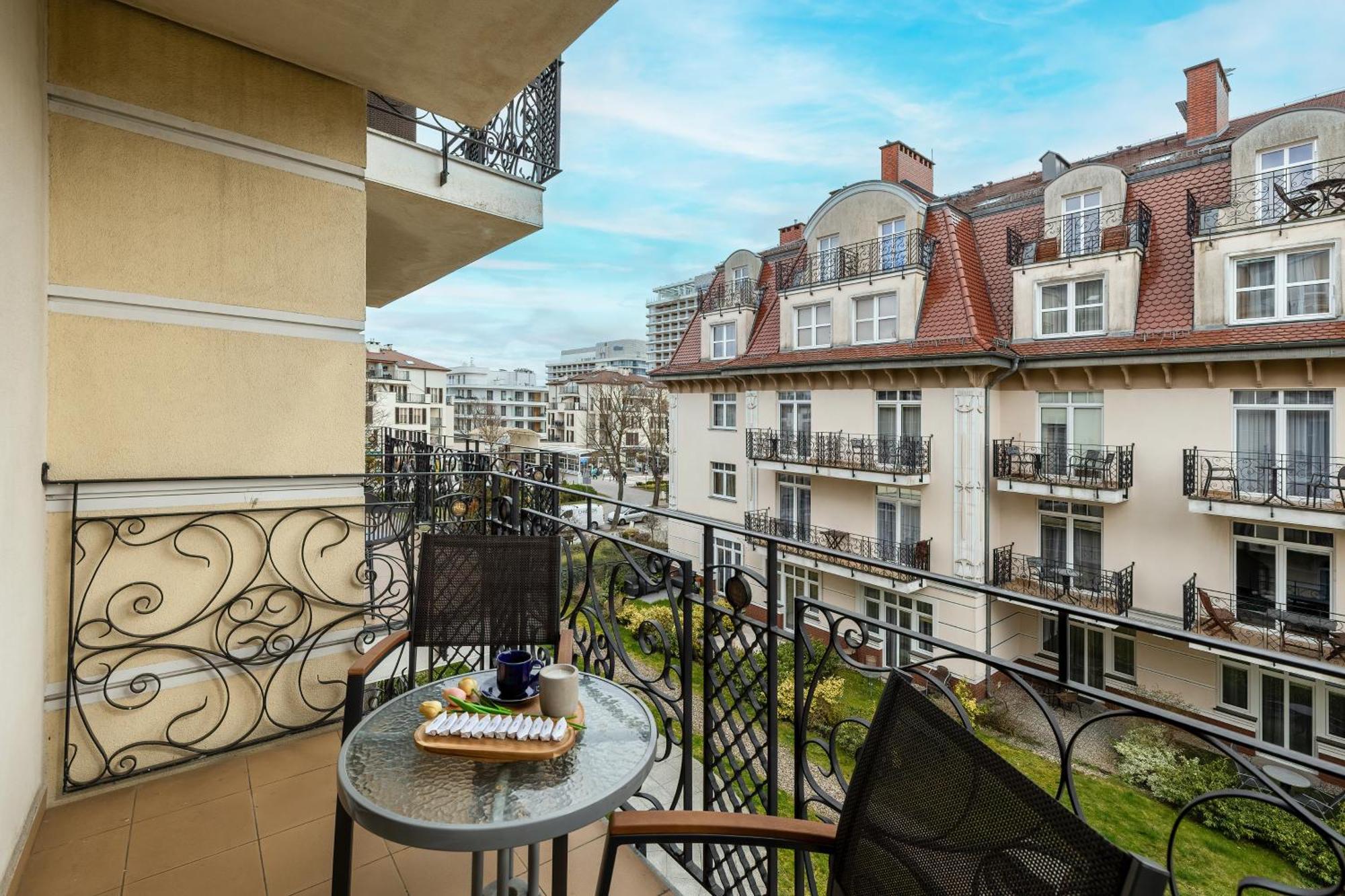 Apartamenty Trzy Korony By Noclegi Renters Swinoujscie Exterior photo
